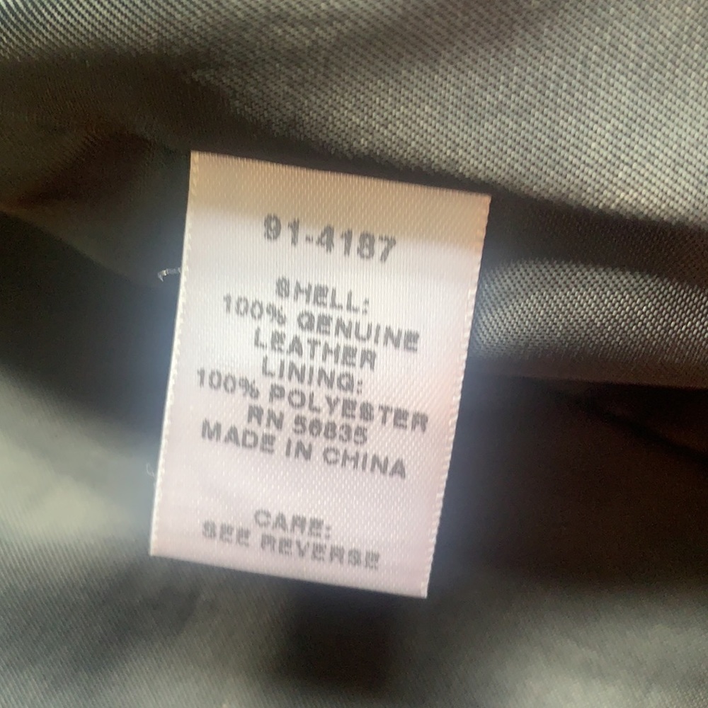 Leather jacket - Picture 6 of 8
